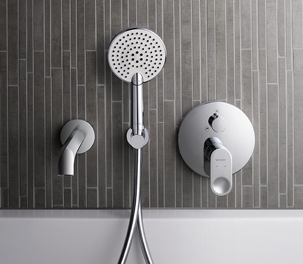 Badewanne-Armaturen