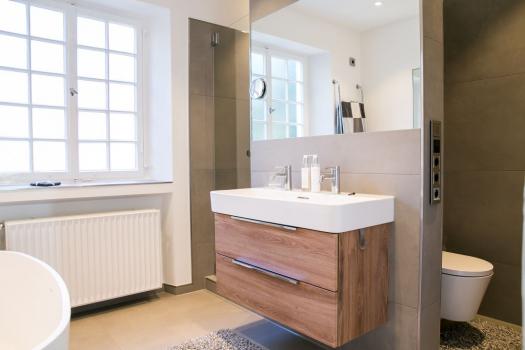 Badezimmer Teilweise Modernisieren Lassen Steinkuhler